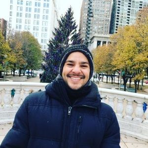Meet your Posher, Carlos